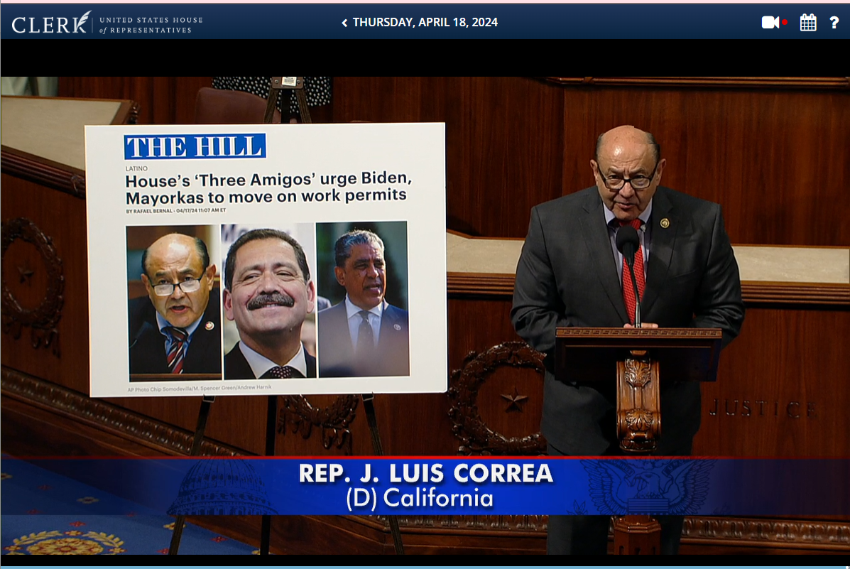 Rep. Correa Discusses Letter with Reps. García and Espaillat on Senate Floor